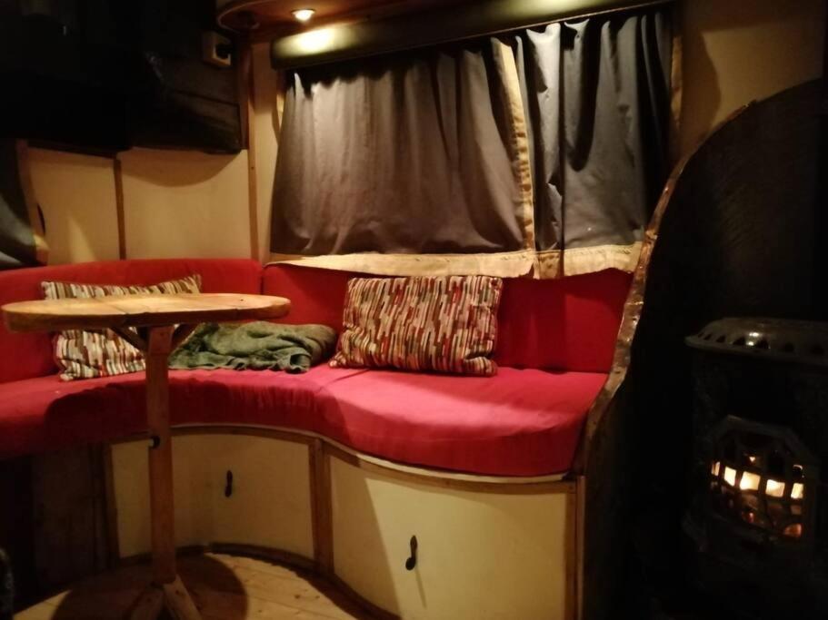Truck & Pod Creative Nature Retreat. Bantry Eksteriør bilde